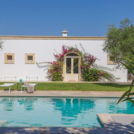 Villa Td Dimora Del Giglio With Organic Garden With Pool à Ostuni Extérieur photo